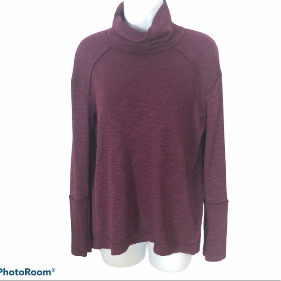 Free People We the Free burgundy split back long sleeve turtleneck top size XS - Picture 2 of 8